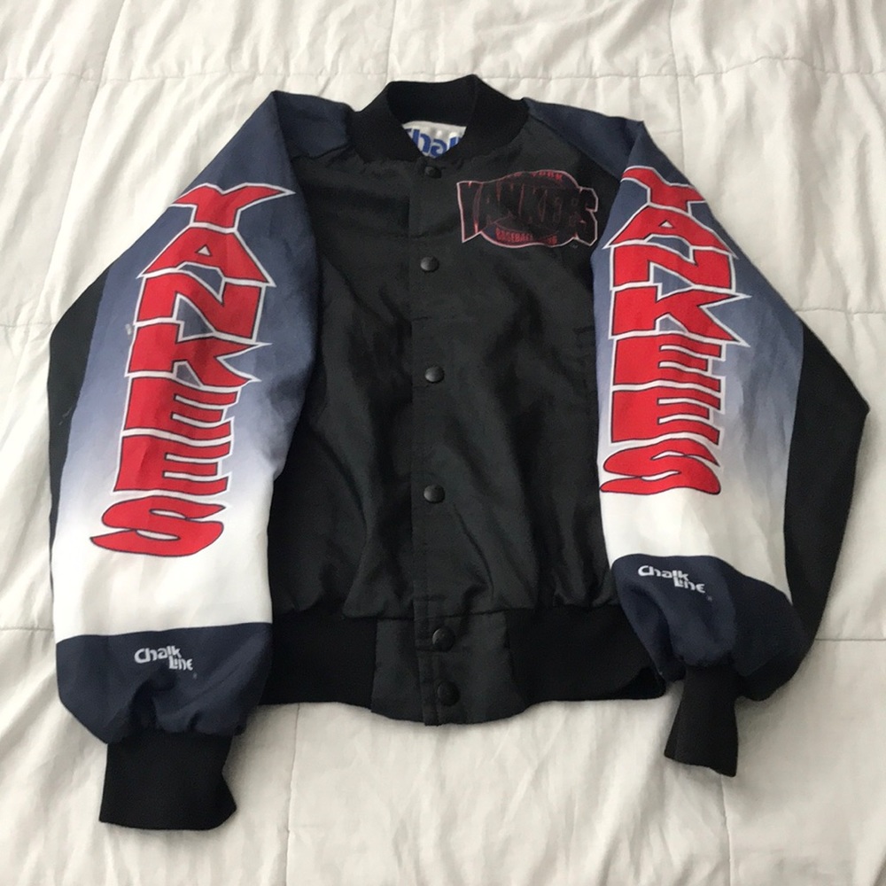 SALE: New York Yankees Chalk Line Lined Jacket, 18-20